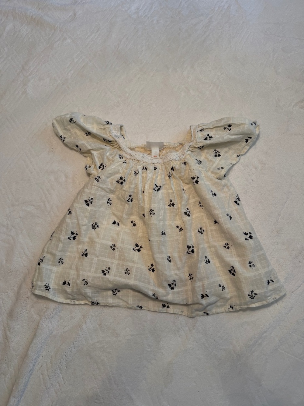 Cat & Jack top size: M (8)